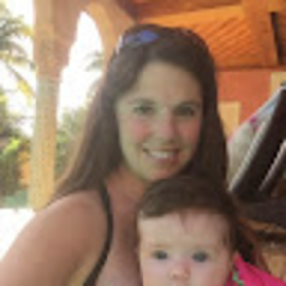 Meet your Posher, Lauren - Picture 1 of 1